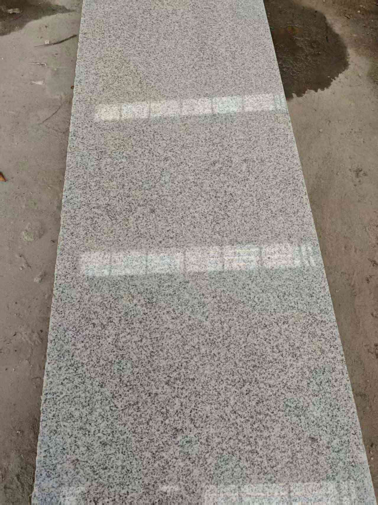 衡水芝麻白光面毛板